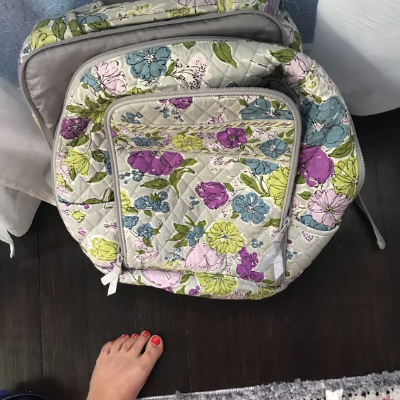 Vera Bradley back pack - Picture 4 of 4
